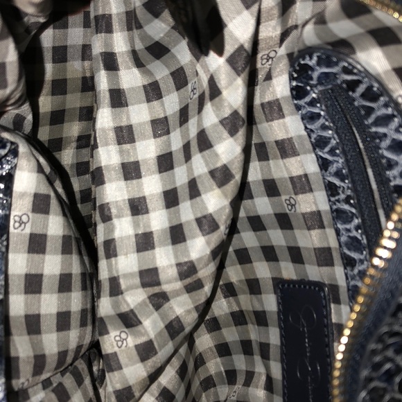 Large Faux Croc Jessica Simpson - Picture 6 of 7